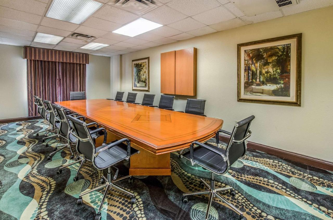 Savannah Gateway Hotel & Suites Georgetown Eksteriør bilde