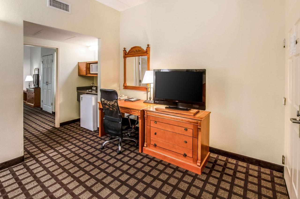 Savannah Gateway Hotel & Suites Georgetown Eksteriør bilde